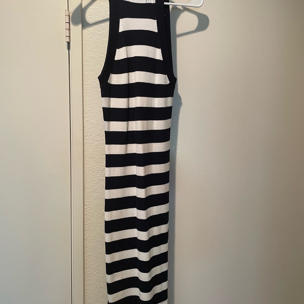 NWT Old Navy Black and White Striped Ribbed Midi Dress